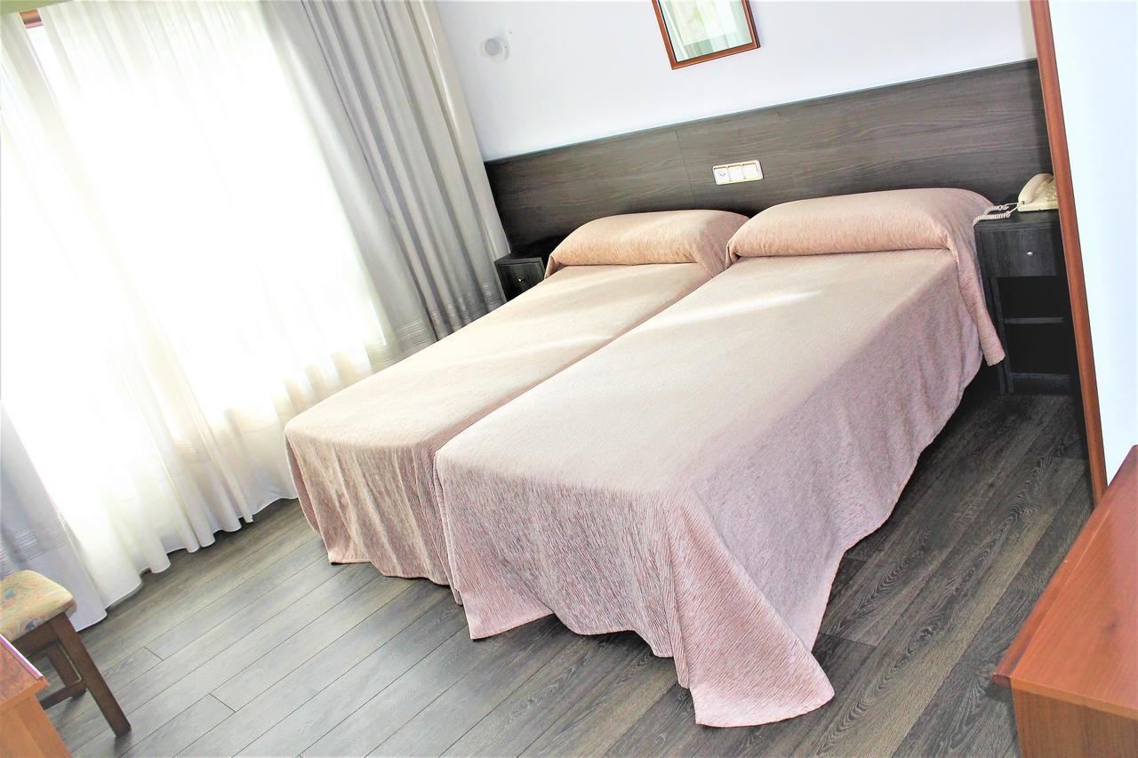 Hotel A Barquina คุลเยเรโด ภายนอก รูปภาพ