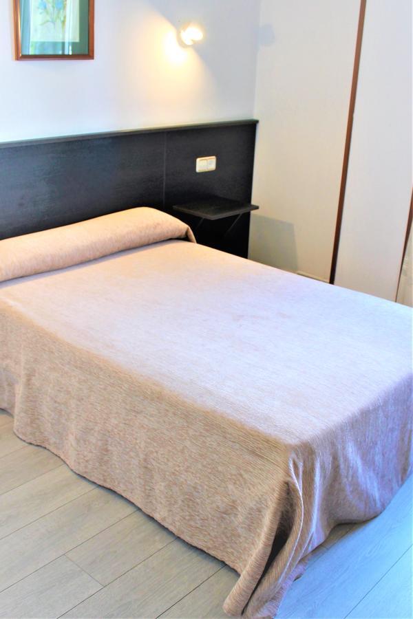 Hotel A Barquina คุลเยเรโด ภายนอก รูปภาพ
