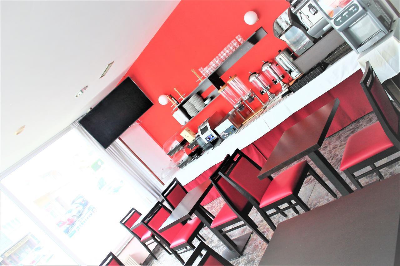 Hotel A Barquina คุลเยเรโด ภายนอก รูปภาพ